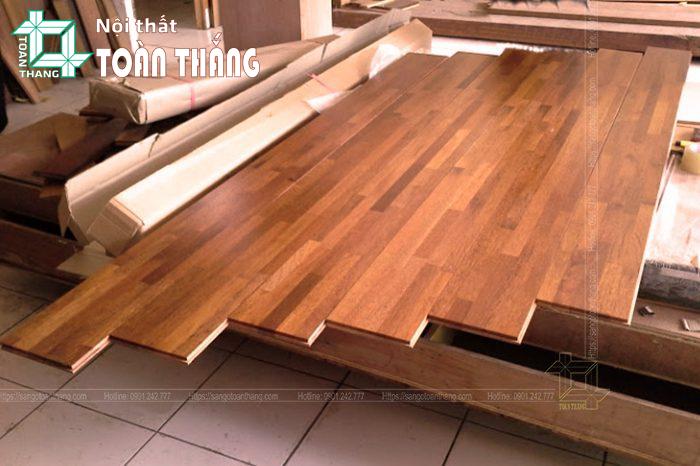 Sàn gỗ Ghép thanh có giá thành rẻ hơn nhiều so với sàn gỗ solid