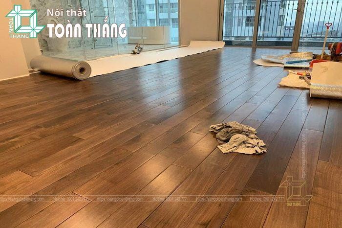 Sàn gỗ Óc Chó 15x90x450mm 8 Sàn gỗ Óc Chó 15x90x450mm - Ảnh 8