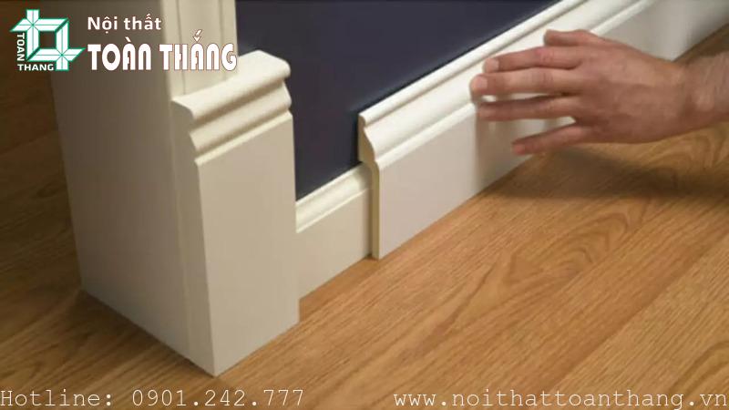 Phào chân tường nhựa 15cm màu trắng 3 Phào chỉ chân tường là vật liệu gặp rất nhiều trong các ngôi nhà hiện nay