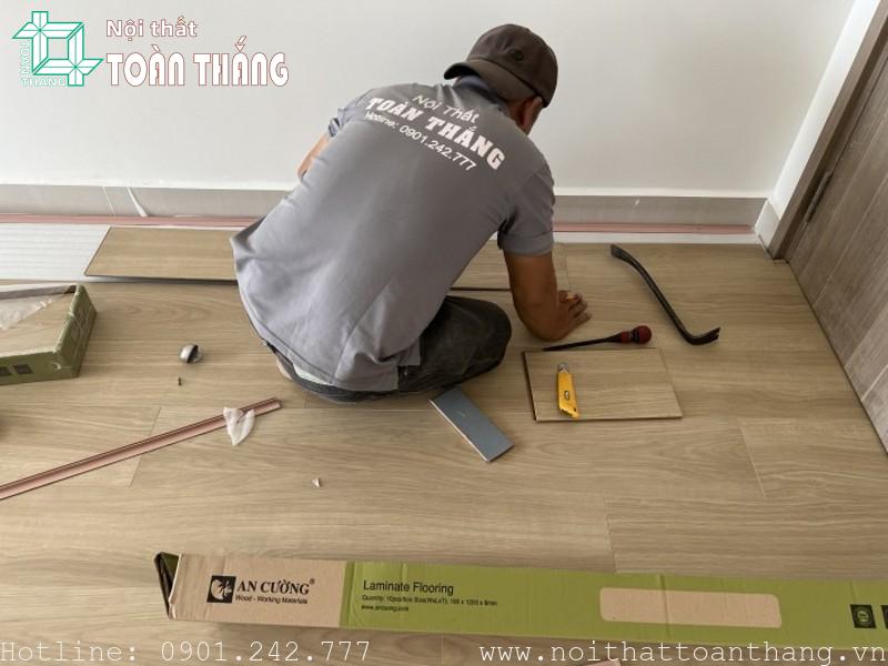 Sàn gỗ An Cường có tốt không? (Đánh giá từ nhà phân phối) 2 tho toan thang san go an cuong 3 1