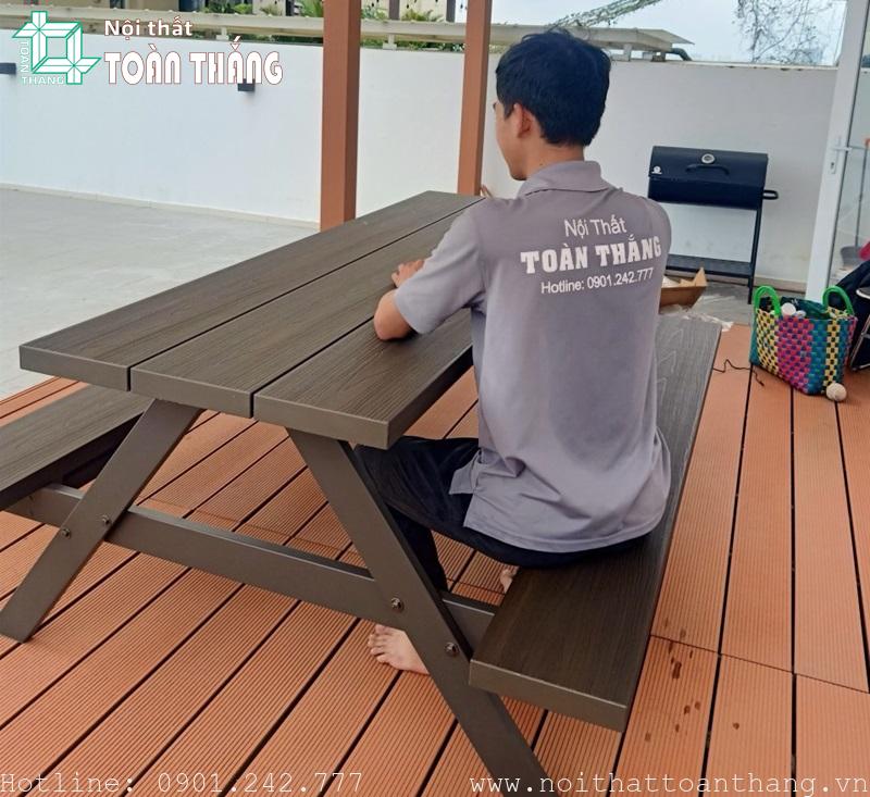 Bàn ghế gỗ nhựa ngoài trời sử dụng loại nào bền mà đẹp? 9 ban ghe ngoai troi 8