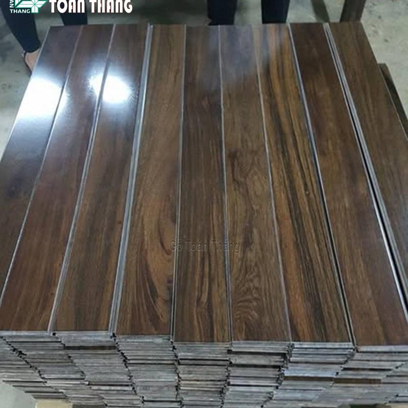 Sàn gỗ Chiu Liu 15x90x900mm