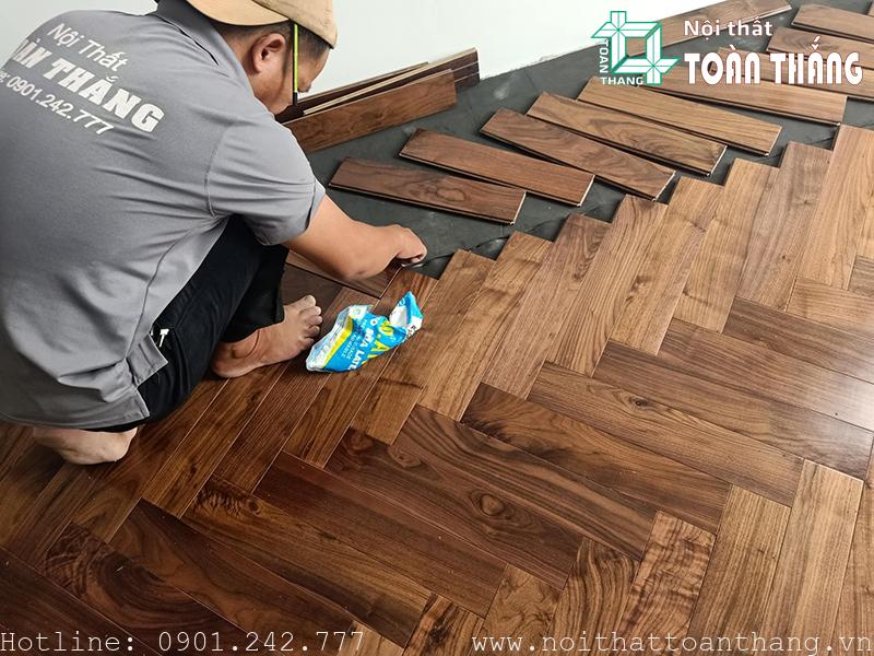 Sàn gỗ Óc Chó xương cá 1 Sàn gỗ Óc Chó xương cá