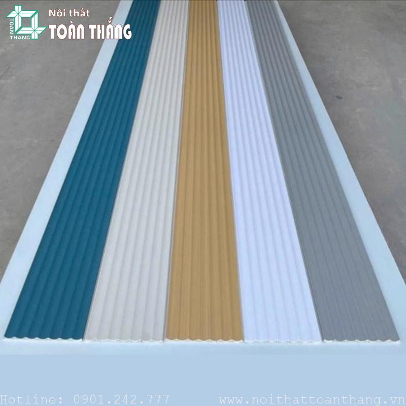 Tấm lam sóng bán nguyệt lõm 1 Tấm lam sóng bán nguyệt lõm
