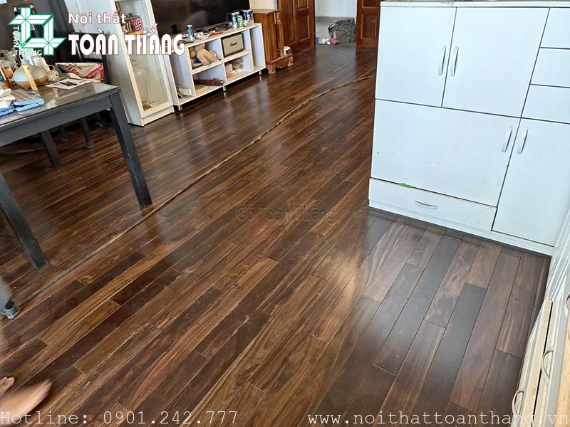 Sàn gỗ chiu Liu kỹ thuật lát phòng khách