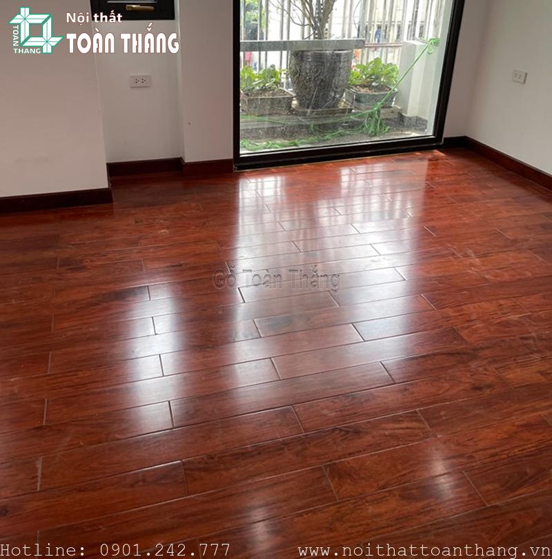 Sàn gỗ kỹ thuật Căm xe