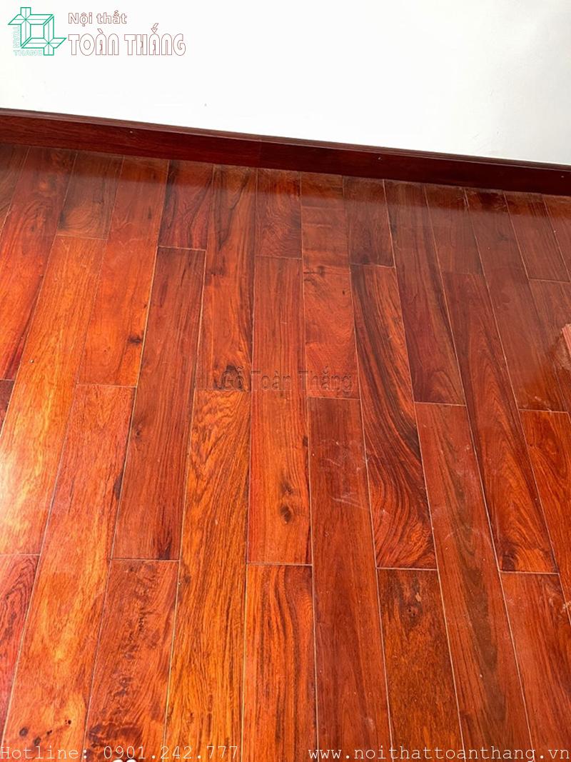 Sàn tự nhiên gỗ Giáng Hương lào