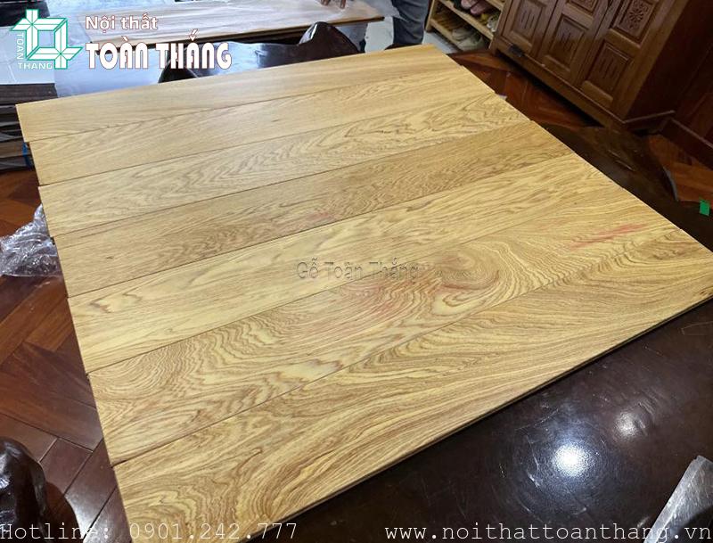 Sàn gỗ Pơ mu là vật liệu lát sàn được làm từ gỗ của cây Pơ mu