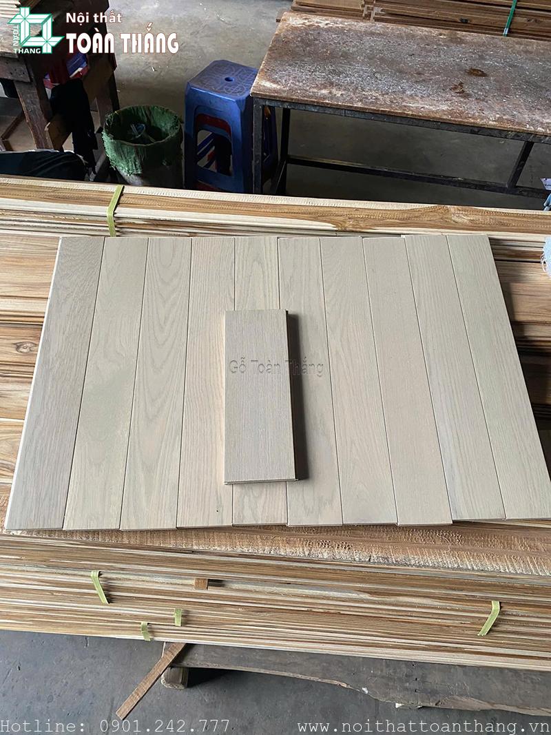 Sàn gỗ Sồi Engineer sơn màu có giá nhỉnh hơn dòng sàn gỗ sơn màu tự nhiên