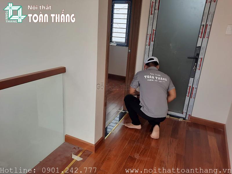 Nội thất Toàn Thắng là đơn vị chuyên thi công, lắp đặt sàn gỗ kỹ thuật chất lượng, có danh tiếng lâu năm trên thị trường