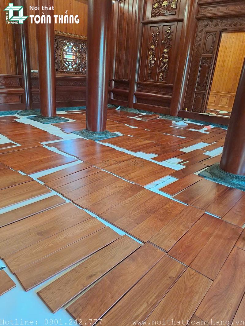 Là dòng sàn gỗ sản xuất tại Việt Nam nên Sàn gỗ Hương Lào có nhiều quy cách