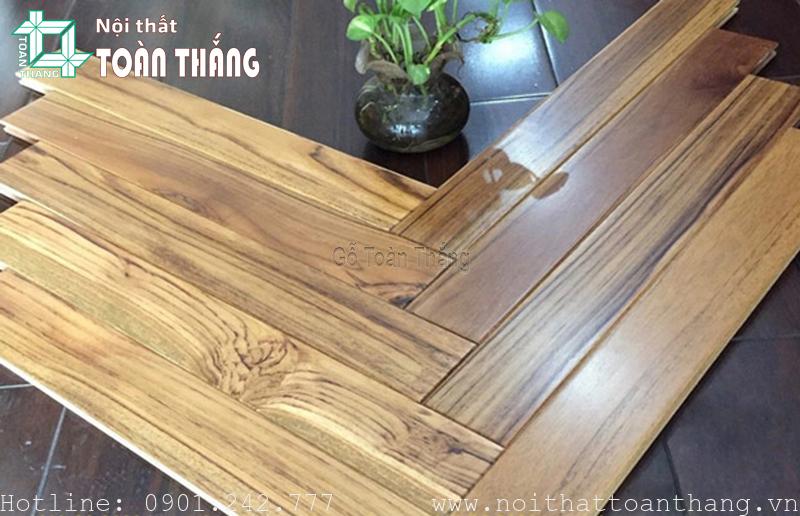 Tinh dầu tự nhiên trong sàn gỗ Teak có khả năng xua đuổi côn trùng và hạn chế sự tấn công của mối mọt