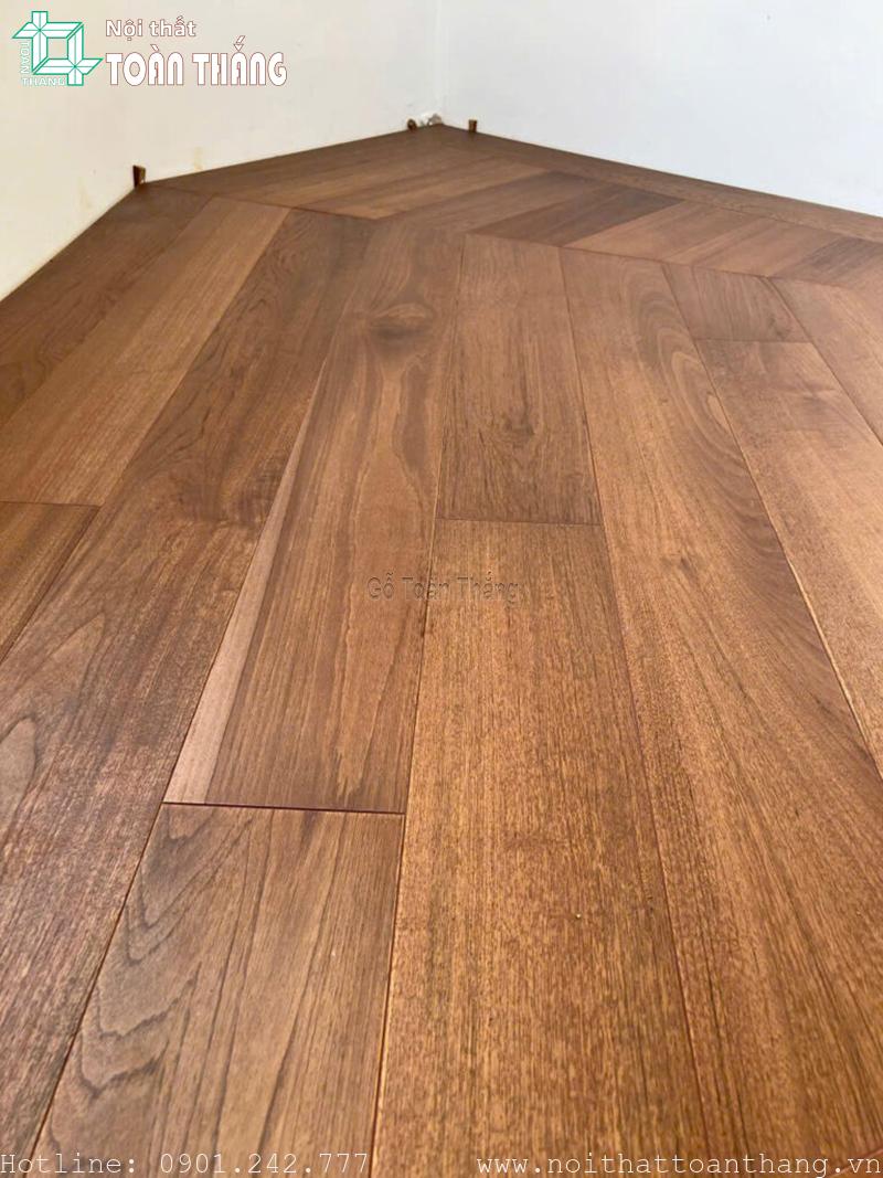 Sàn gỗ Teak Myanmar chịu ẩm và nước tốt